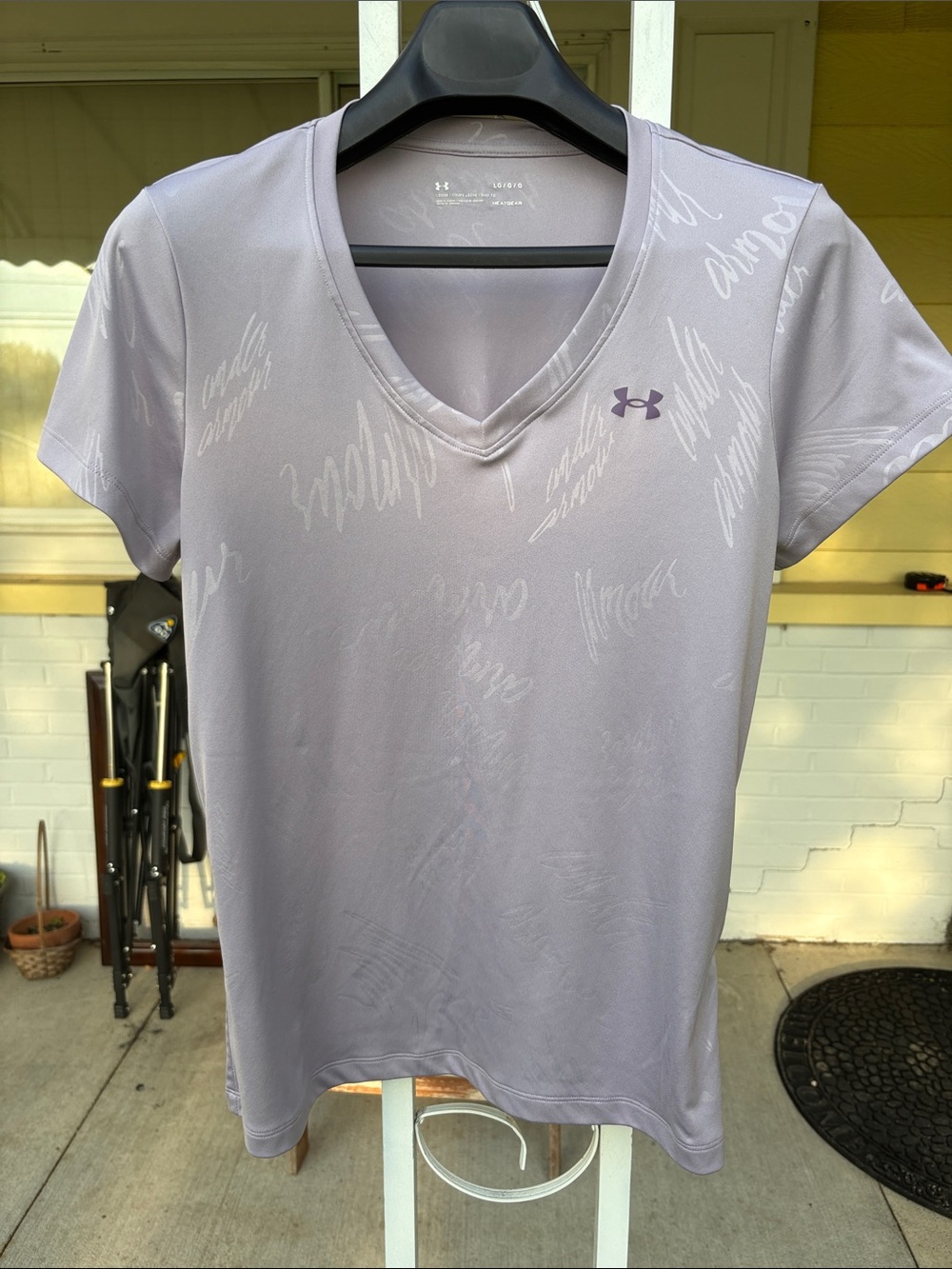 Under Armour Lavender Short Sleeve V-Neck Performance Tee